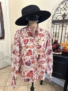 Boho House of Harlow 1960 Floral Button-Up Blouse in Pink Purple S